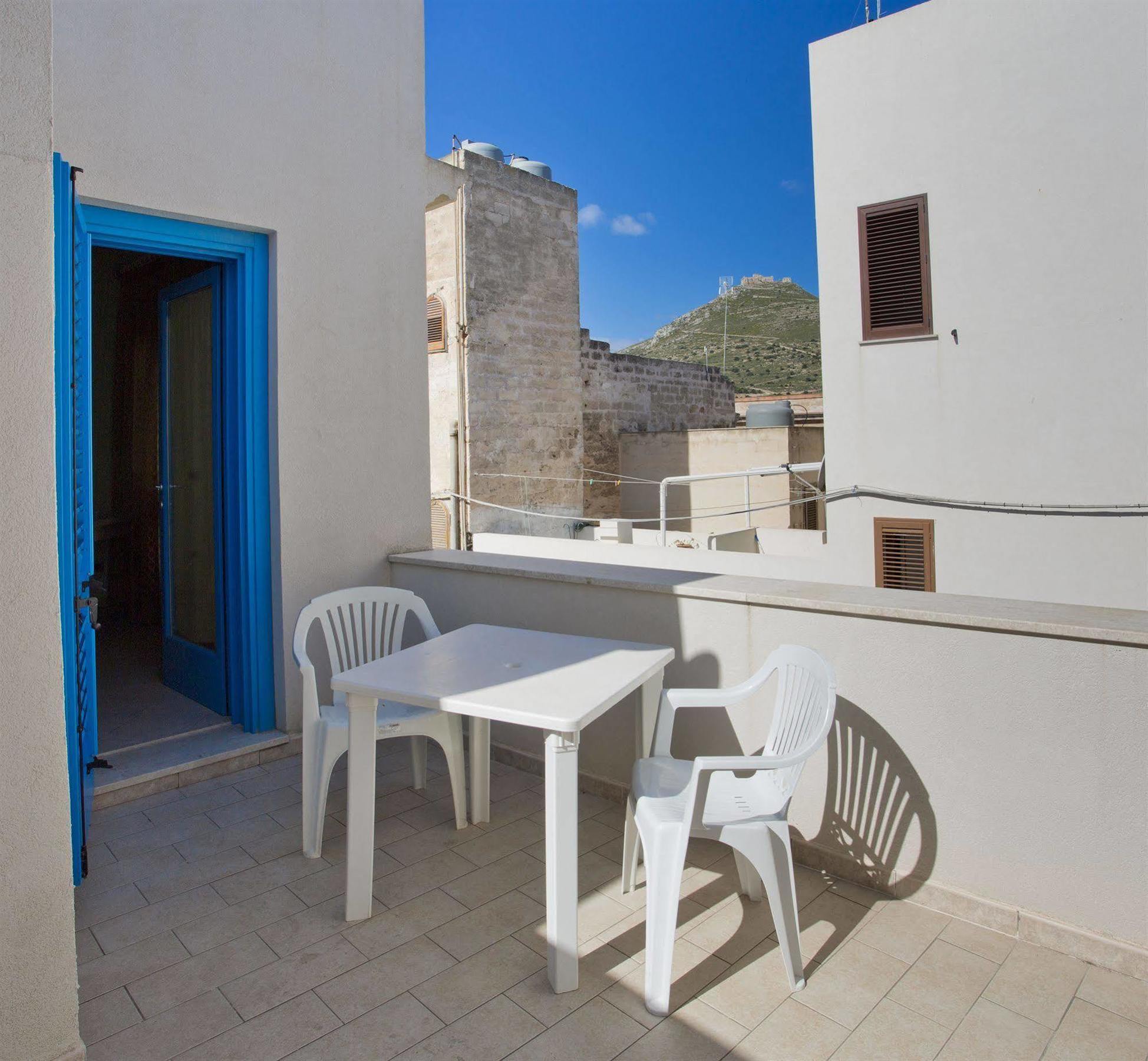 Terra Del Sole Villa Favignana Buitenkant foto