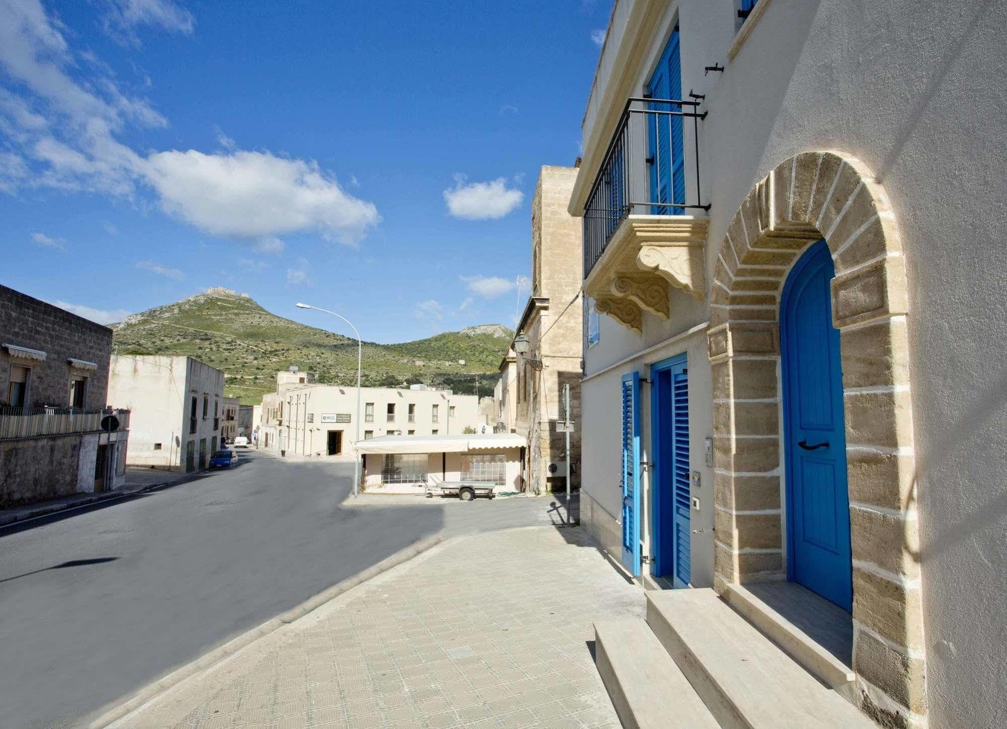 Terra Del Sole Villa Favignana Buitenkant foto